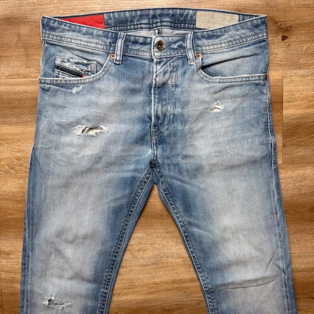 Diesel Thommer Jeans Mens 30x32 Blue Light‎ Wash Distressed Slim Skinny 084DD